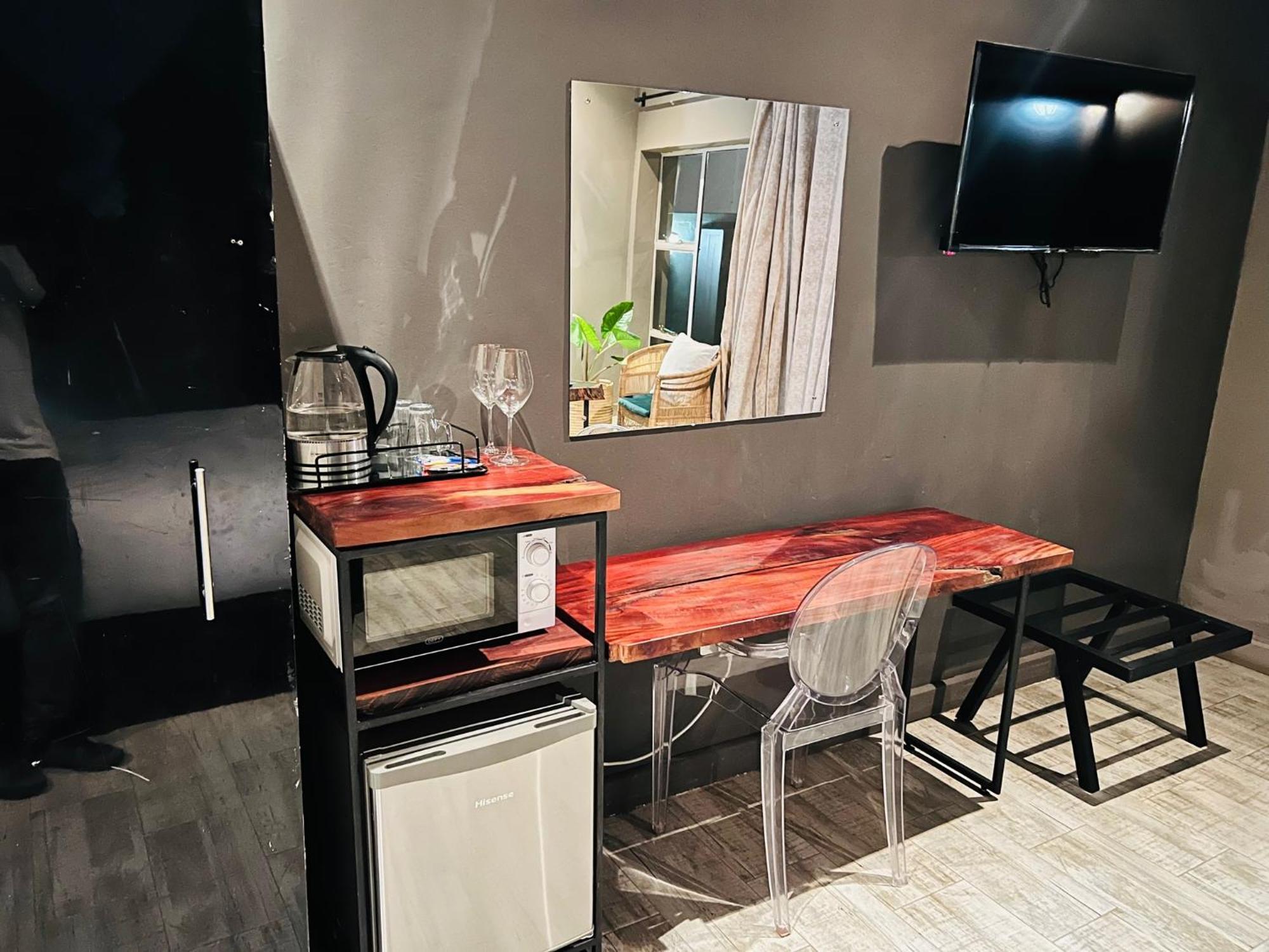 The Shed Venue & Boutique Hotel Лилонгве Екстериор снимка