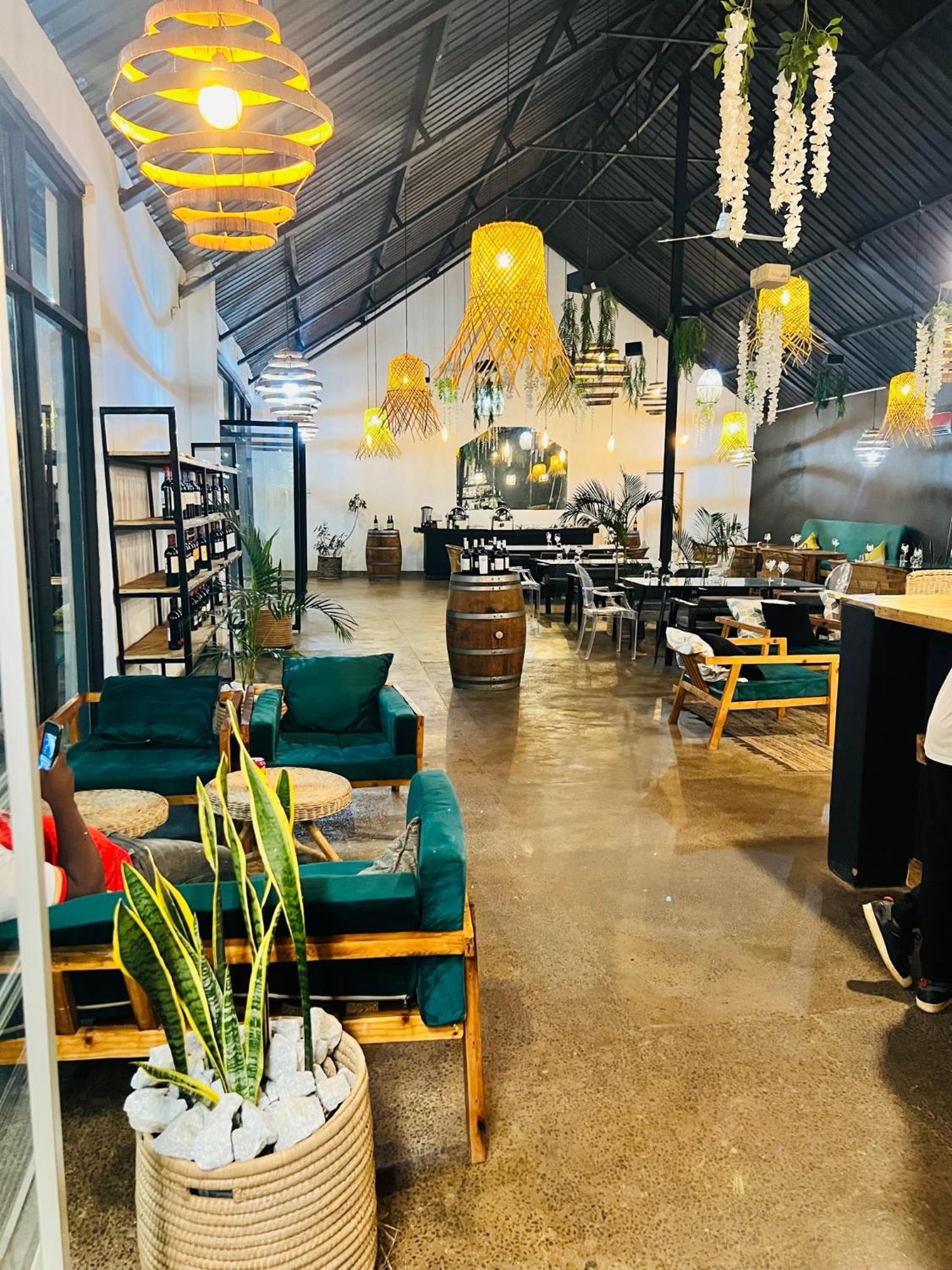 The Shed Venue & Boutique Hotel Лилонгве Екстериор снимка