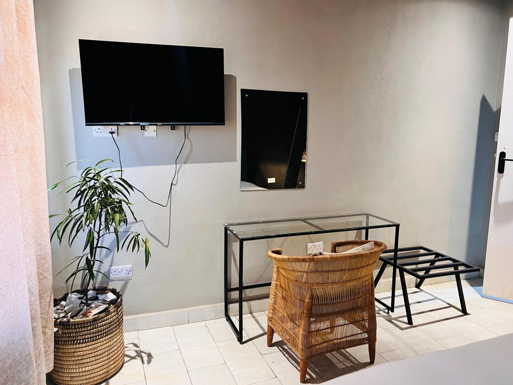 The Shed Venue & Boutique Hotel Лилонгве Екстериор снимка