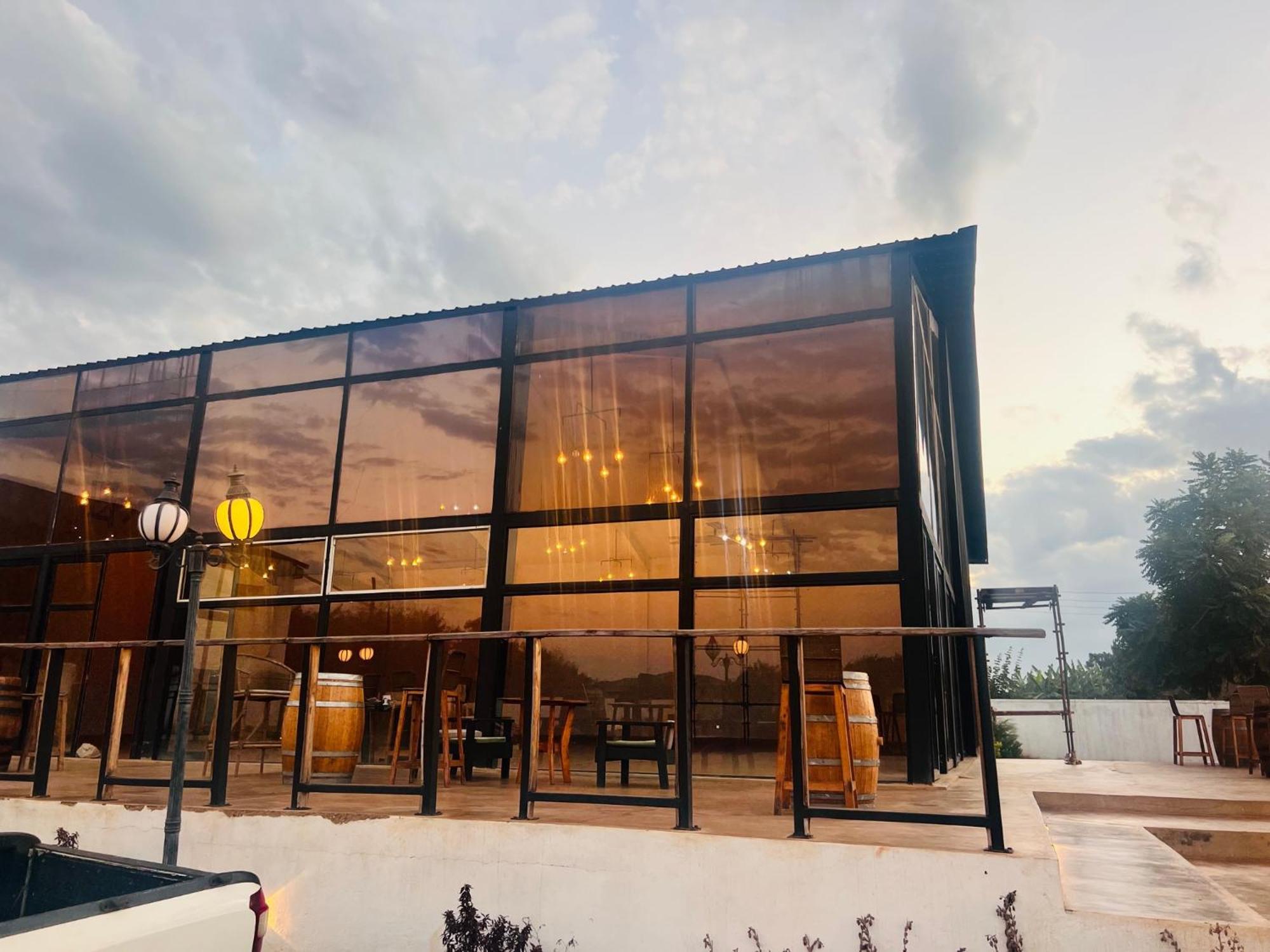 The Shed Venue & Boutique Hotel Лилонгве Екстериор снимка
